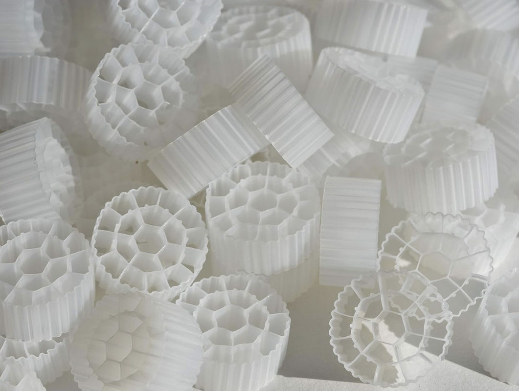 HDPE MBBR Biofilter Floating MBBR Media Material Plastic Filter Media For Sewage Treatment Plant